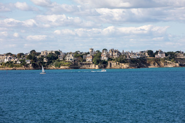 Obraz premium View from the ramparts at the town of Dinard. Saint Malo, Brittany, France