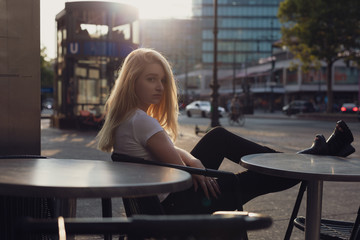 Frau in der Stadt