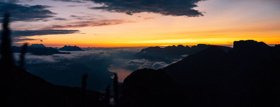  high resolution panorama of the Walensee in the sunset