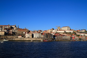 Fototapeta na wymiar Panoramic view of old town of Porto, Portugal