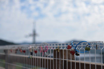 日本の岡山県備前市の公園で見つけた恋人の約束の鍵