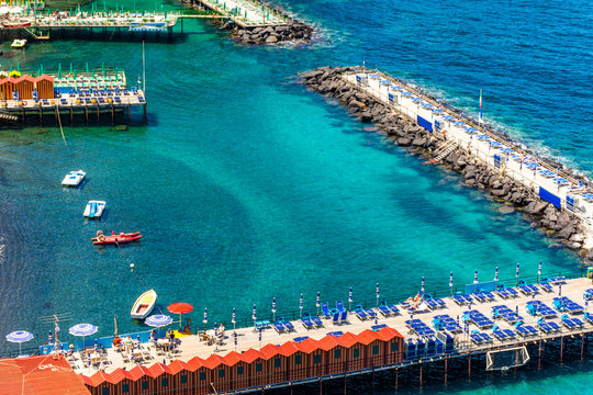Italy, Sorrento, equipped coast for bathing