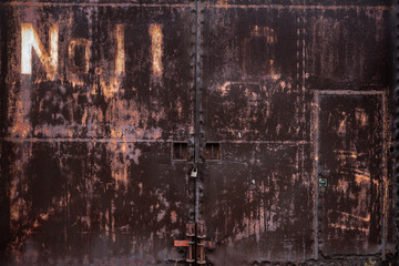 古い錆びたドア