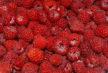 fresh strawberries on wooden background