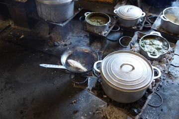 kochen auf dem markt in madagaskar