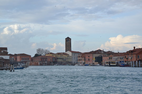 Navegando por los canales de Venecia