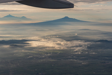 Fototapeta na wymiar Mountains and vistas seen from the air from Mexico City to Monterrey.