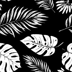 Tropical floral black and white decor seamless pattern. Hand-drawn leaves exotic. Use for covers, fabrics, wallpapers, wrapping paper, greeting cards, stationery, invitations, bedding. Vector.