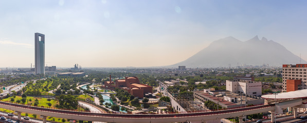 Panoramic view of the city of Monterrey, Mexico during the day.