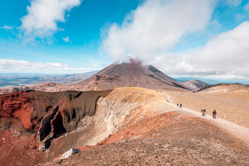 Tongariro Alpine Crossing, View to Mount Ngauruhoe, volcanic landscape, Tongariro National Park, Ruapehu, New Zealand