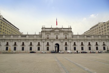 Fototapeta na wymiar presidential palace La Moneda in Santiago de Chile