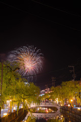 Naklejka premium 城崎温泉 花火