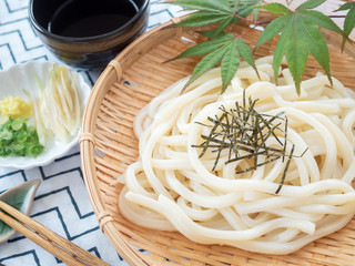 ざるうどん
