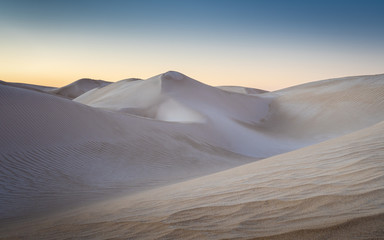 Fototapeta na wymiar Desert Dawn 