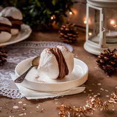 Huge Meringue Kisses