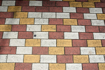 歩道・石畳・カラフル