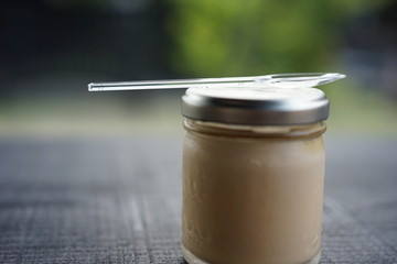 夏の冷たいプリン