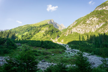 Fototapeta na wymiar Panoramic view in the mountains of lech valley, Tyrol, Austria