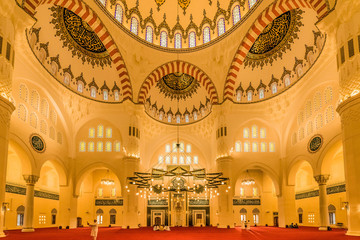 Obraz premium Newly Opened Sharjah Mosque at Maliha Road, Sharjah, United Arab Emirates