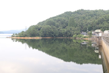 Fototapeta premium 夏の聖湖（広島県）