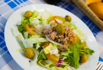Salad Manchego