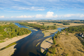 Vue globale du bec d'Allier, la Loire et l'Allier se rejoignent à Nevers