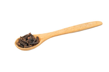 Dry cloves in spoon