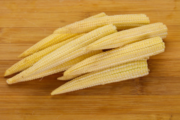 Raw baby corn
