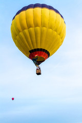 Fototapeta premium Romantic balloon flight. Aeronautics. Close-up.