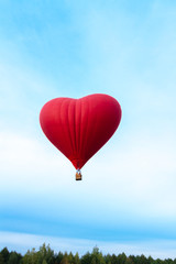 Fototapeta premium Romantic balloon flight. Aeronautics. Close-up.