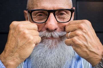 Obraz premium Senior hipster man portrait