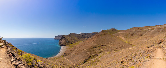 Fototapeta premium La Gomera - Wanderung von El Cabrito nach San Sebastian - Hike from El Cabrito to San Sebastian