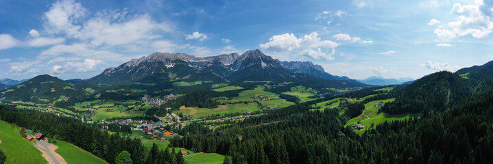Fototapeta na wymiar Wilder Kaiser/Scheffau/Tirol
