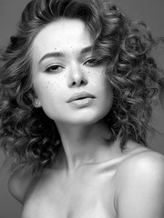 Fototapeta premium Beautiful woman. amazing curly girl