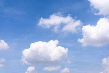 Obraz na płótnie Canvas blue sky with cloud closeup Blue sky with clouds background blue sky background with tiny clouds Sky daylight. Natural sky composition. Element of design.