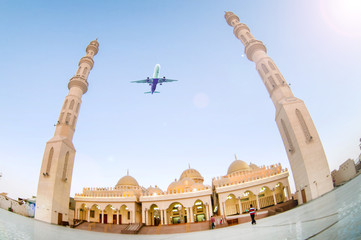 Fototapeta na wymiar The main big mosque in Hurghada, Egypt. Religion concept