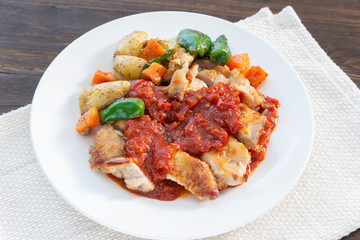 チキンソテー　トマトソース