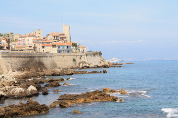 Fototapeta na wymiar The old fortified town of Antibes and the famous Picasso museum, French Riviera, France