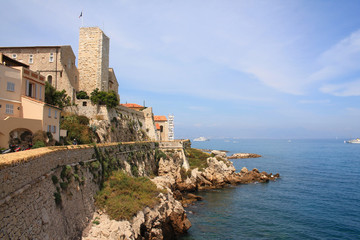 Fototapeta na wymiar The old fortified town of Antibes and the famous Picasso museum, French Riviera, France