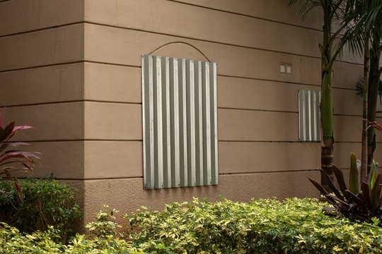 Residents Of Miami, Florida, USA Are Getting Ready For Hurricane Dorian. Miami Residents Protect The Windows Of Houses. 