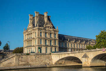Fototapeta na wymiar The Louvre - Paris landmark