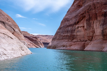 Fototapeta na wymiar Exotic Lake Powell between Arizona and Utah