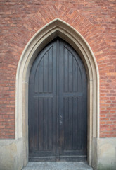 Fototapeta na wymiar Vintage entrance door to the castle