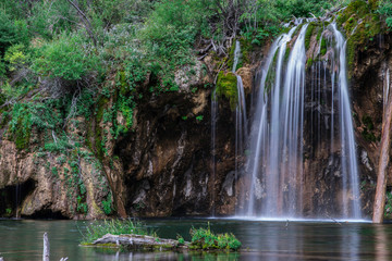 Fototapeta na wymiar Hanging Lake Trail Waterfalls in Colorado