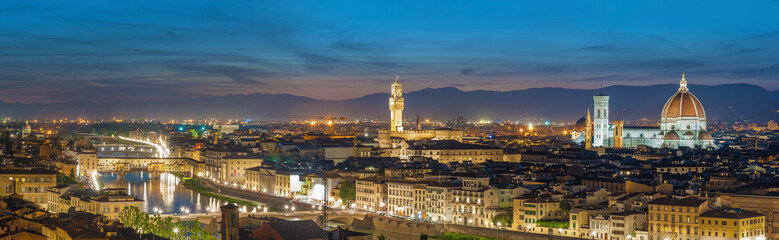Fototapeta premium Panorama of Skyline of Historical city Florence, Tuscany, Italy at dusk