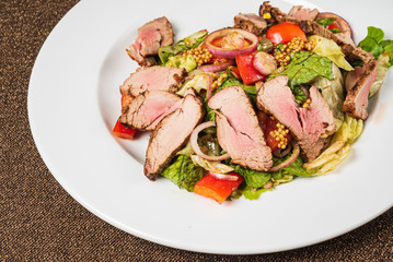 salad with beef and vegetables