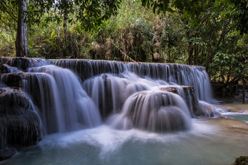 Obraz premium Tat Kuang Si waterfalls near Luang Prabang, Laos