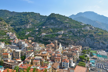 Fototapeta premium A day of vacation on the Amalfi coast in Italy, walking in the mountains and visiting small villages by the sea.