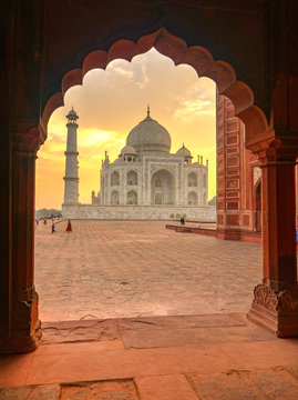 Views of the Taj Mahal at Sunrise and Mornings, Agra, India
