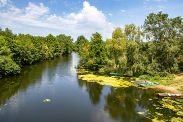 Montreuil-Bellay. Rivière le Thouet. Maine-et-Loire. Pays de Loire 